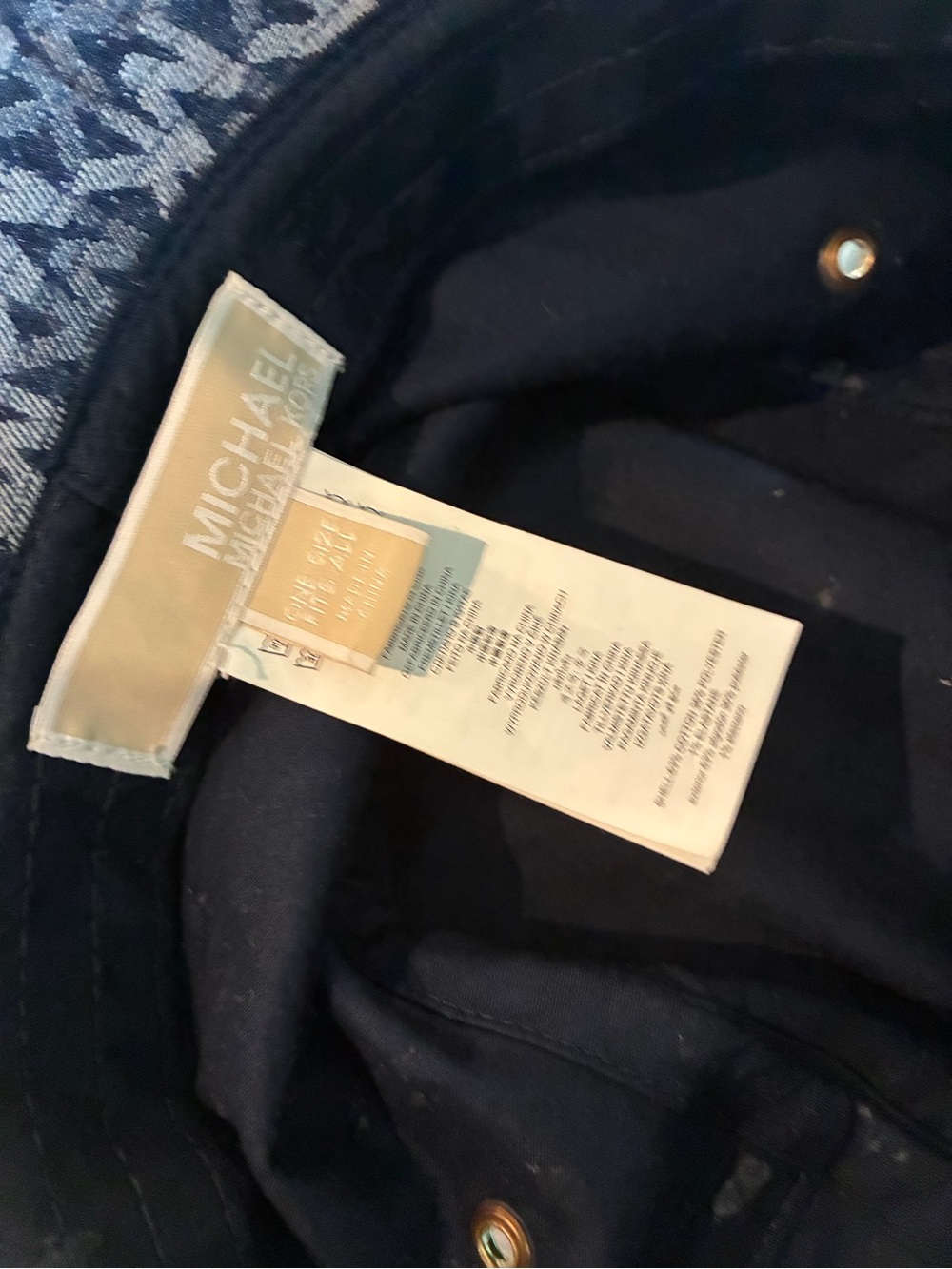 Michael Kors Unisex
Navy Patterned Bucket Hat - Picture 4 of 4